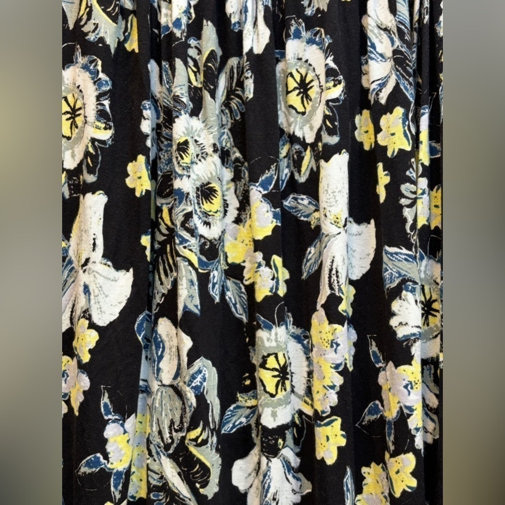 Free People “Baja Babe Cold Shoulder” top in black floral combo, size L 🖤 - Picture 10 of 13